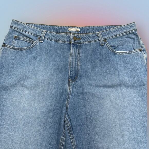 ST JOHN’S BAY Women’s 18 Short RELAXED FIT Blue Jeans - Picture 1 of 3